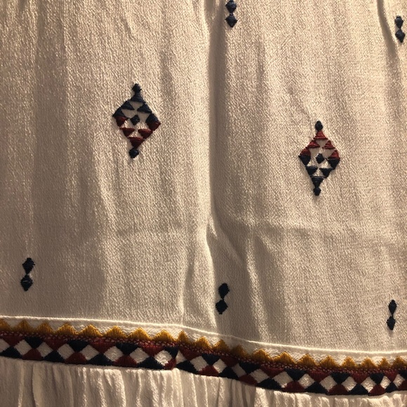 Torrid - Aztec White Blouse - Picture 3 of 4